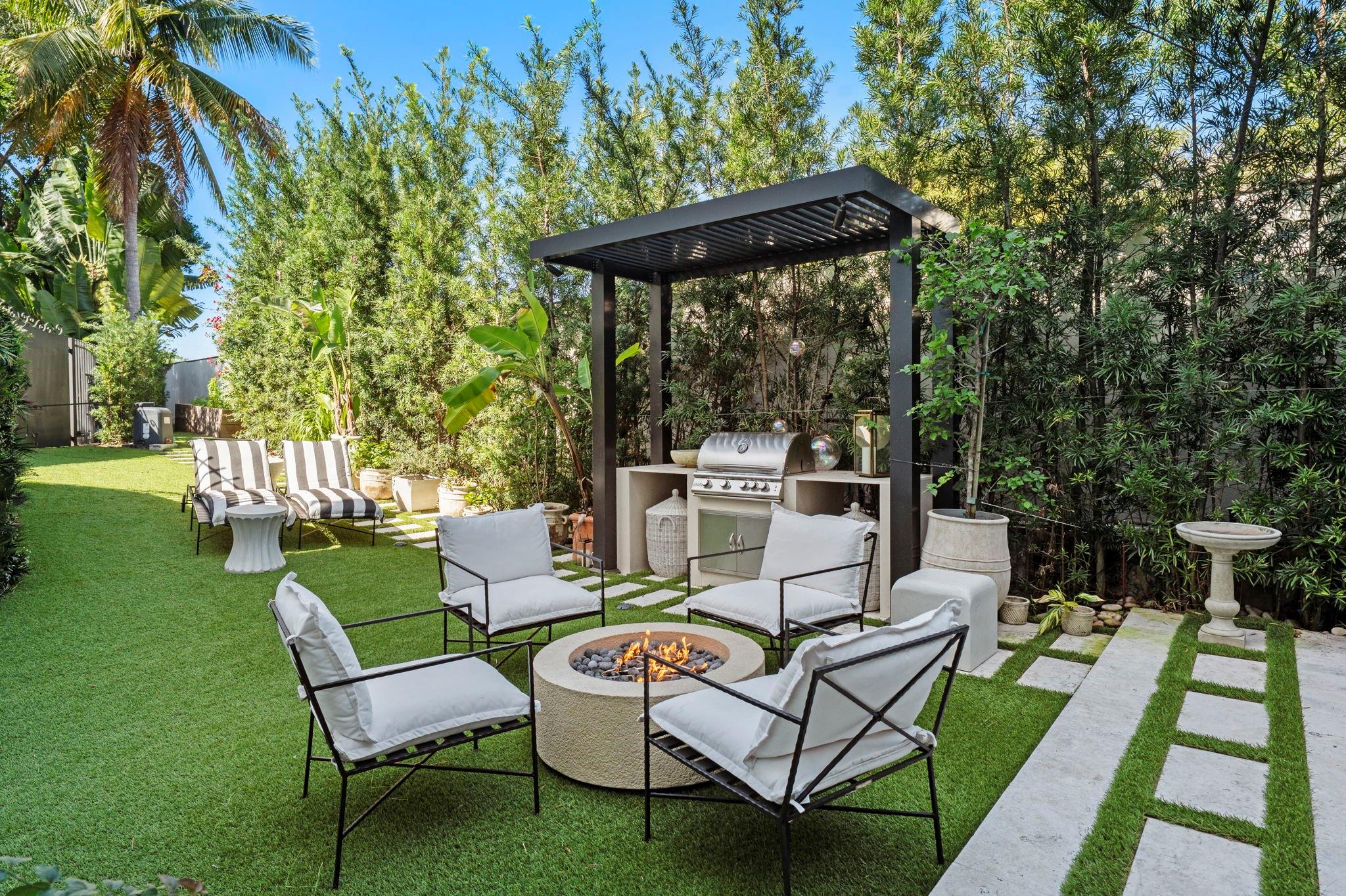 2765 Brickell Court, Miami, FL 33129