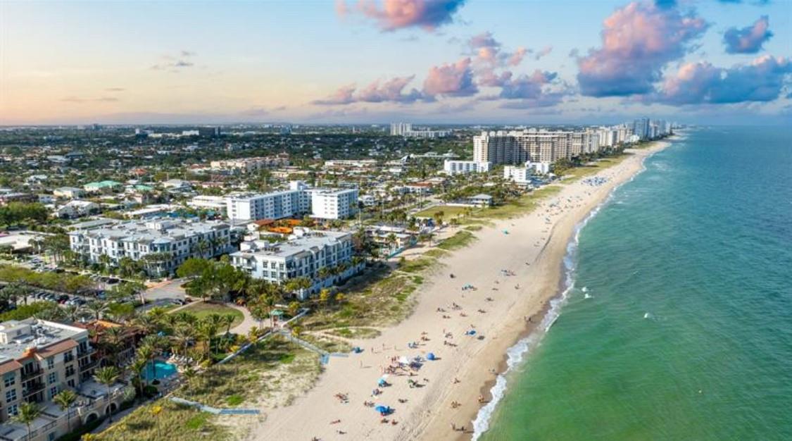 Photo for 4511 El Mar Drive, 202, Lauderdale By The Sea, FL 33308 - Listing #FX-10501374 4511 El Mar Drive, 202, Lauderdale By The Sea, FL 33308