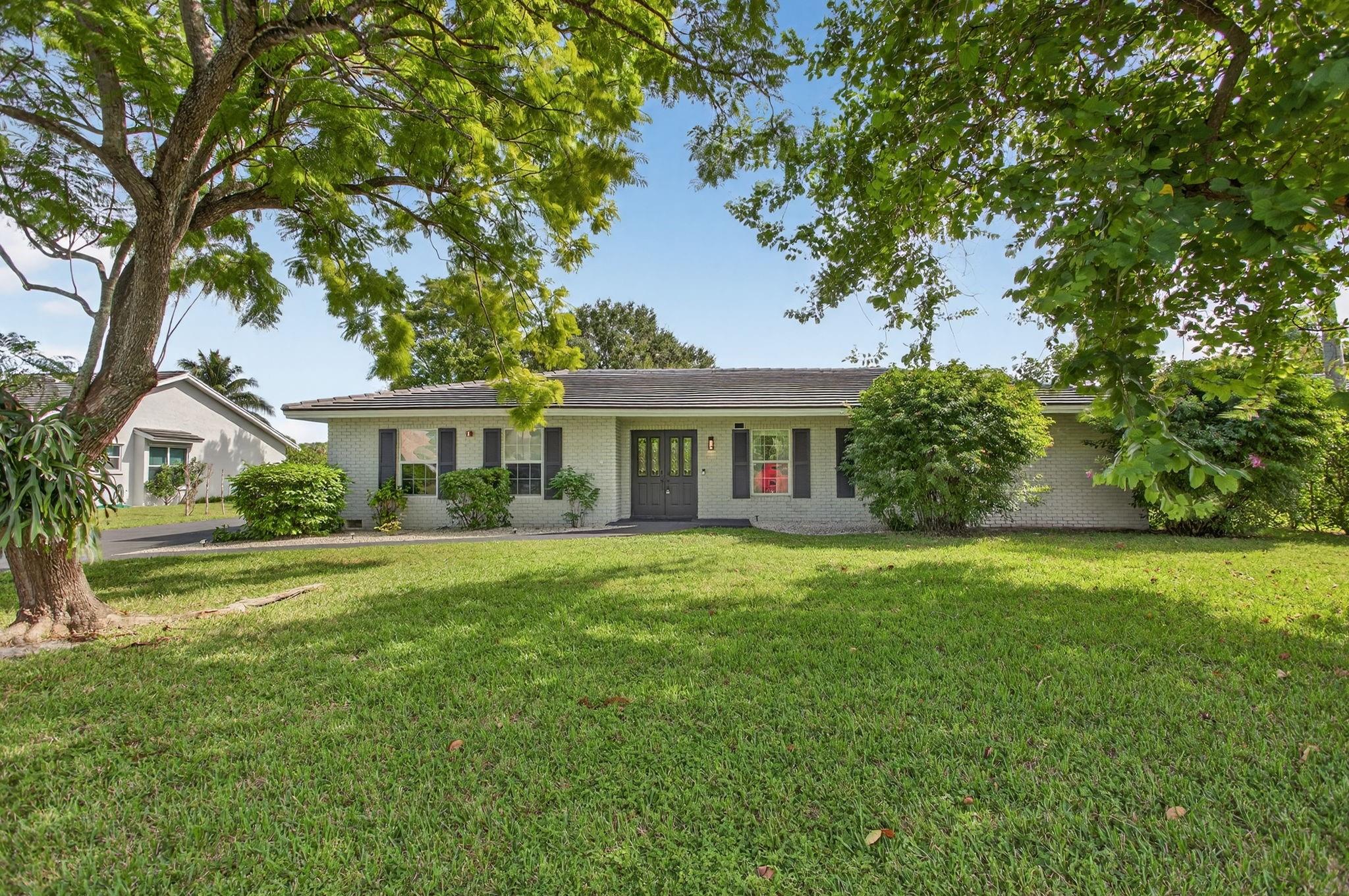 2421 NW 114th Avenue, Coral Springs, FL 33065