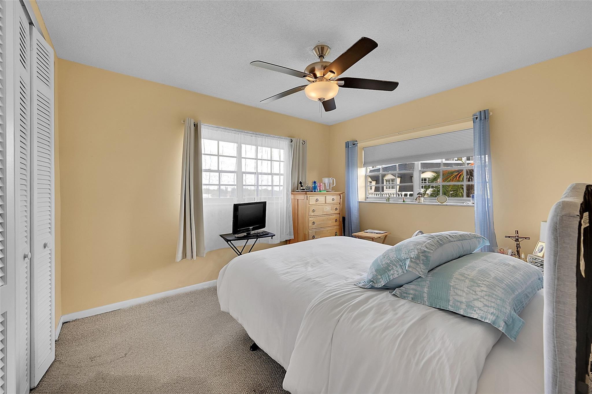 3475 Broken Woods Drive 401, Coral Springs, FL 33065