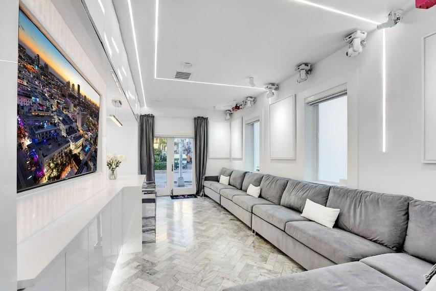 124 11th Street, Miami Beach, FL 33139