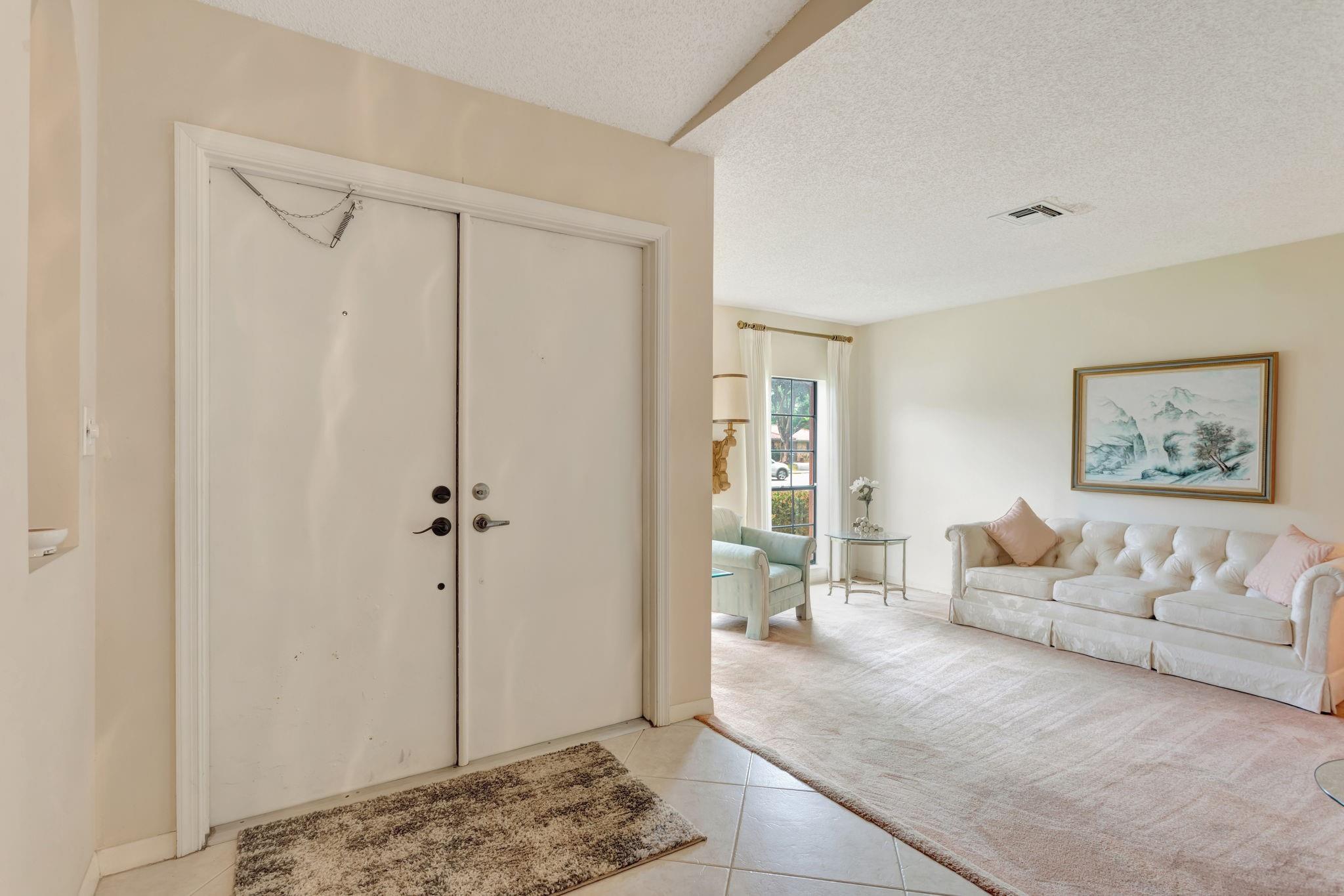 10072 Ramblewood Drive, Coral Springs, FL 33071