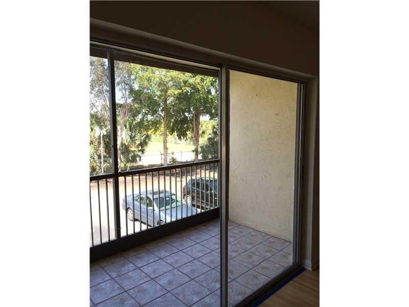 4273 NW 89th Avenue, Coral Springs, FL 33065