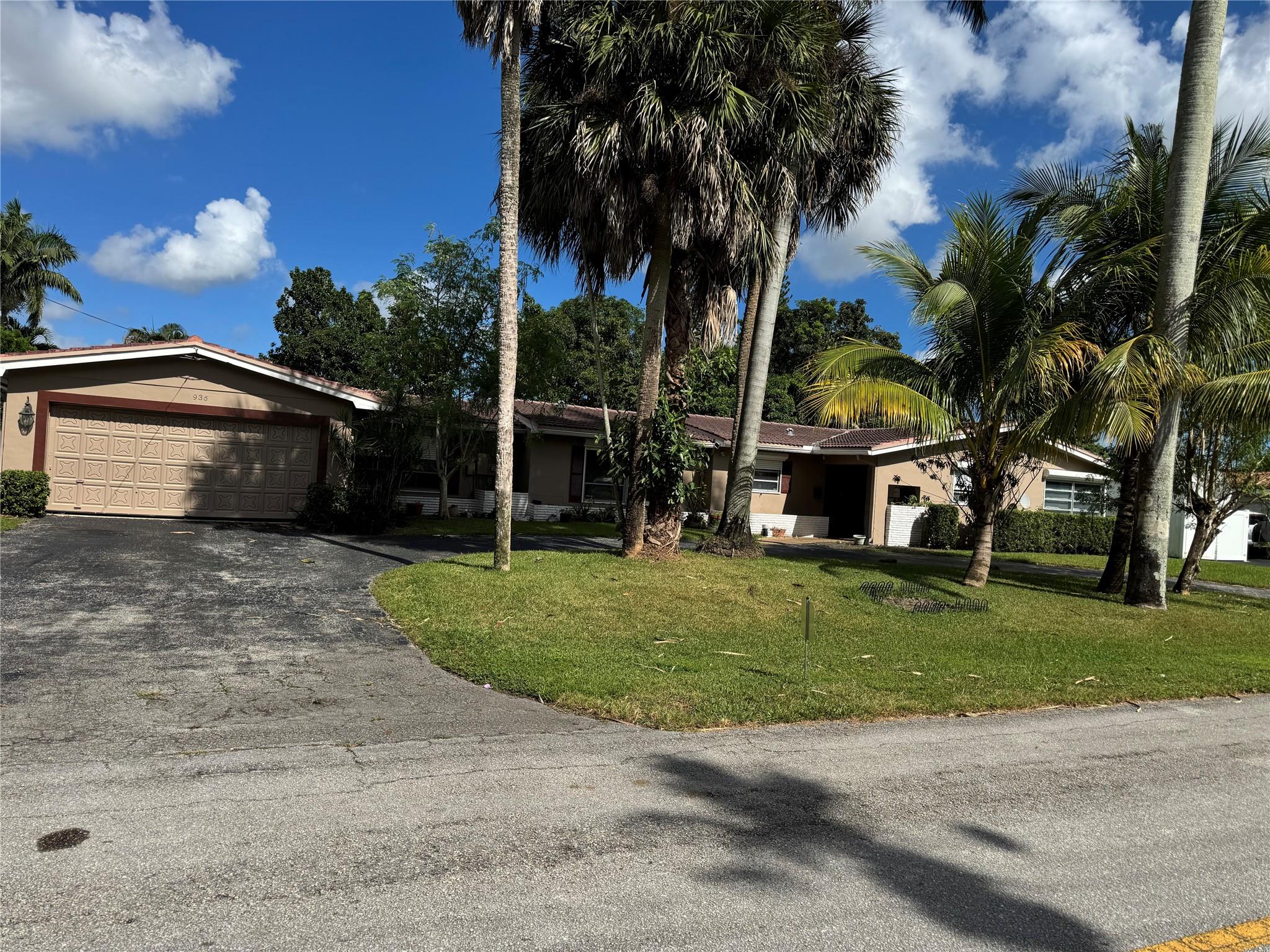 Photo for 936 W Tropical, Plantation, FL 33317 - listing #FX-10533518 936 W Tropical, Plantation, FL 33317