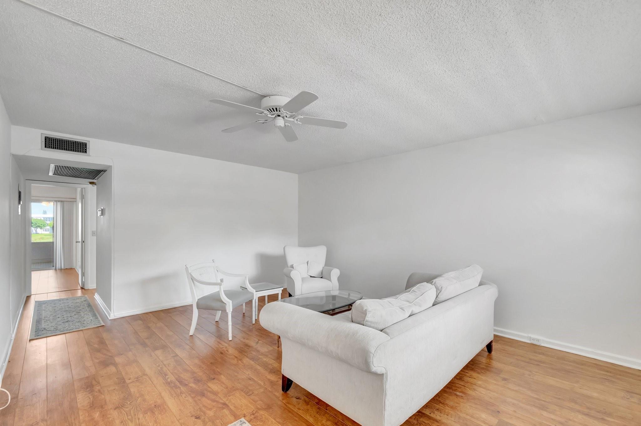 Photo for 267 Wellington J, 267, West Palm Beach, FL 33417 - Listing #FX-10503040 267 Wellington J, 267, West Palm Beach, FL 33417