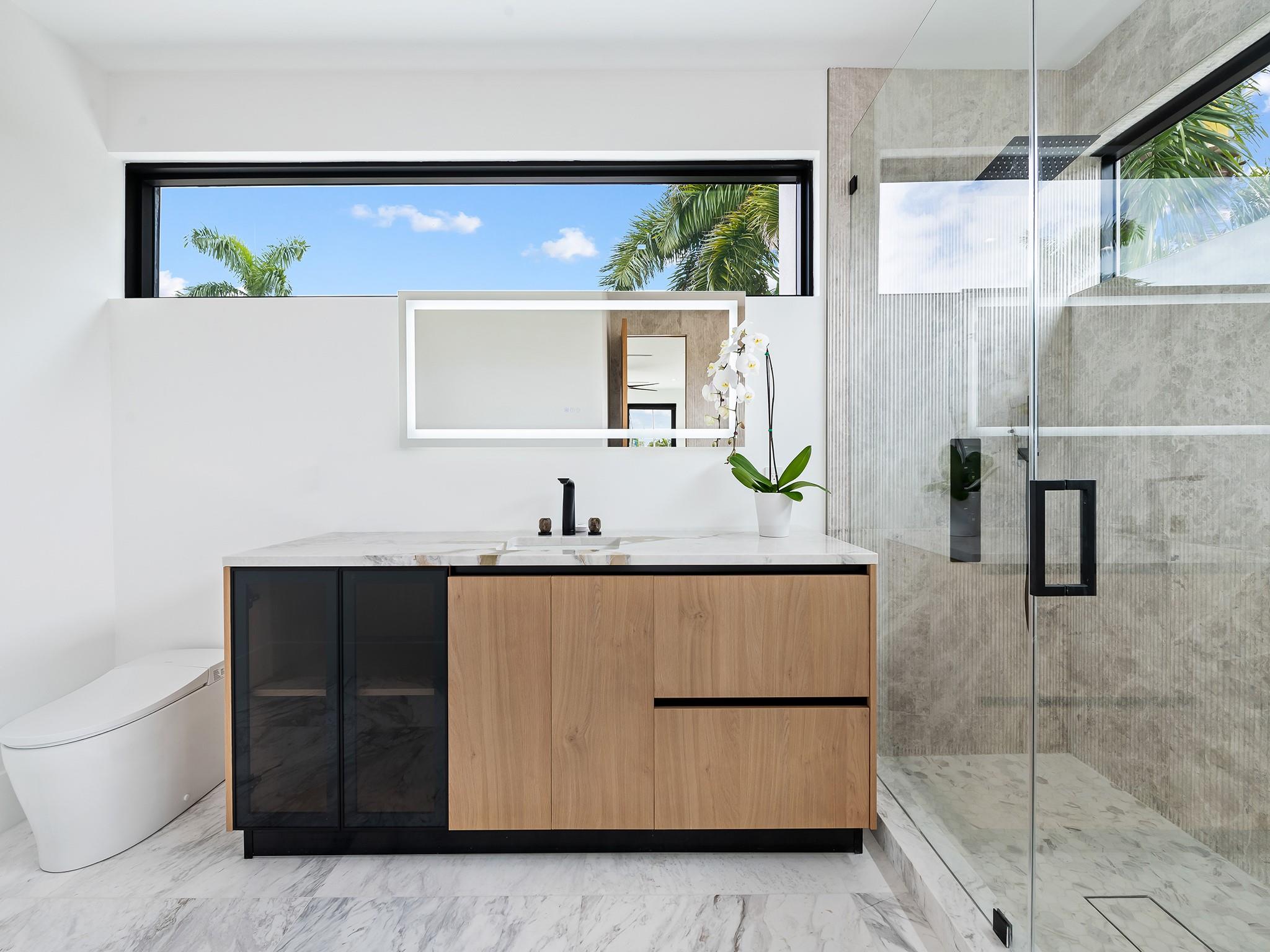 111 Fiesta Way, Fort Lauderdale, FL 33301