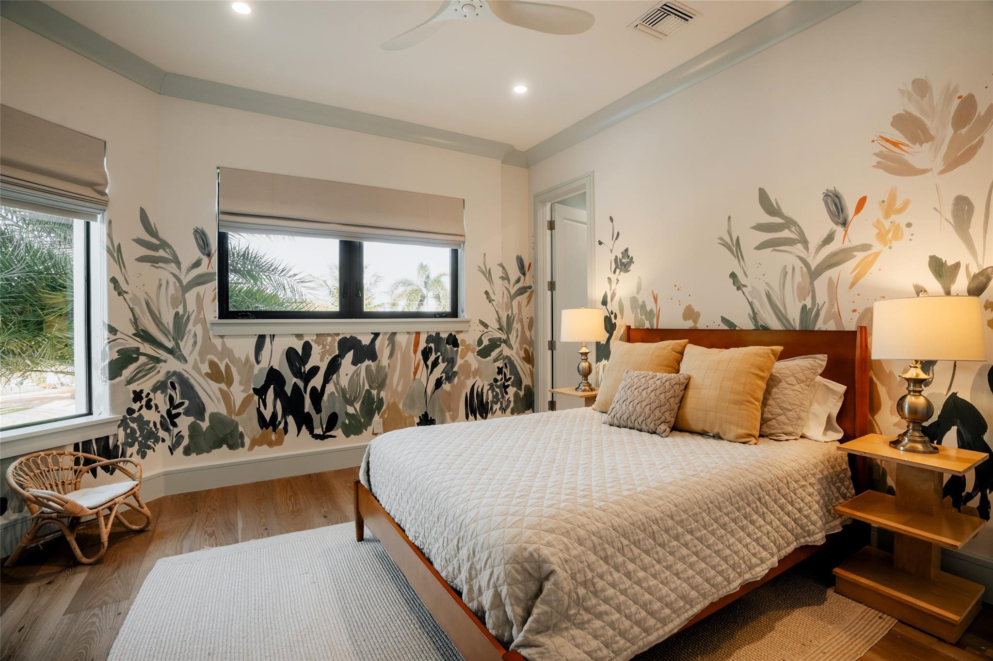 2300 NE 34th Court, Lighthouse Point, FL 33064