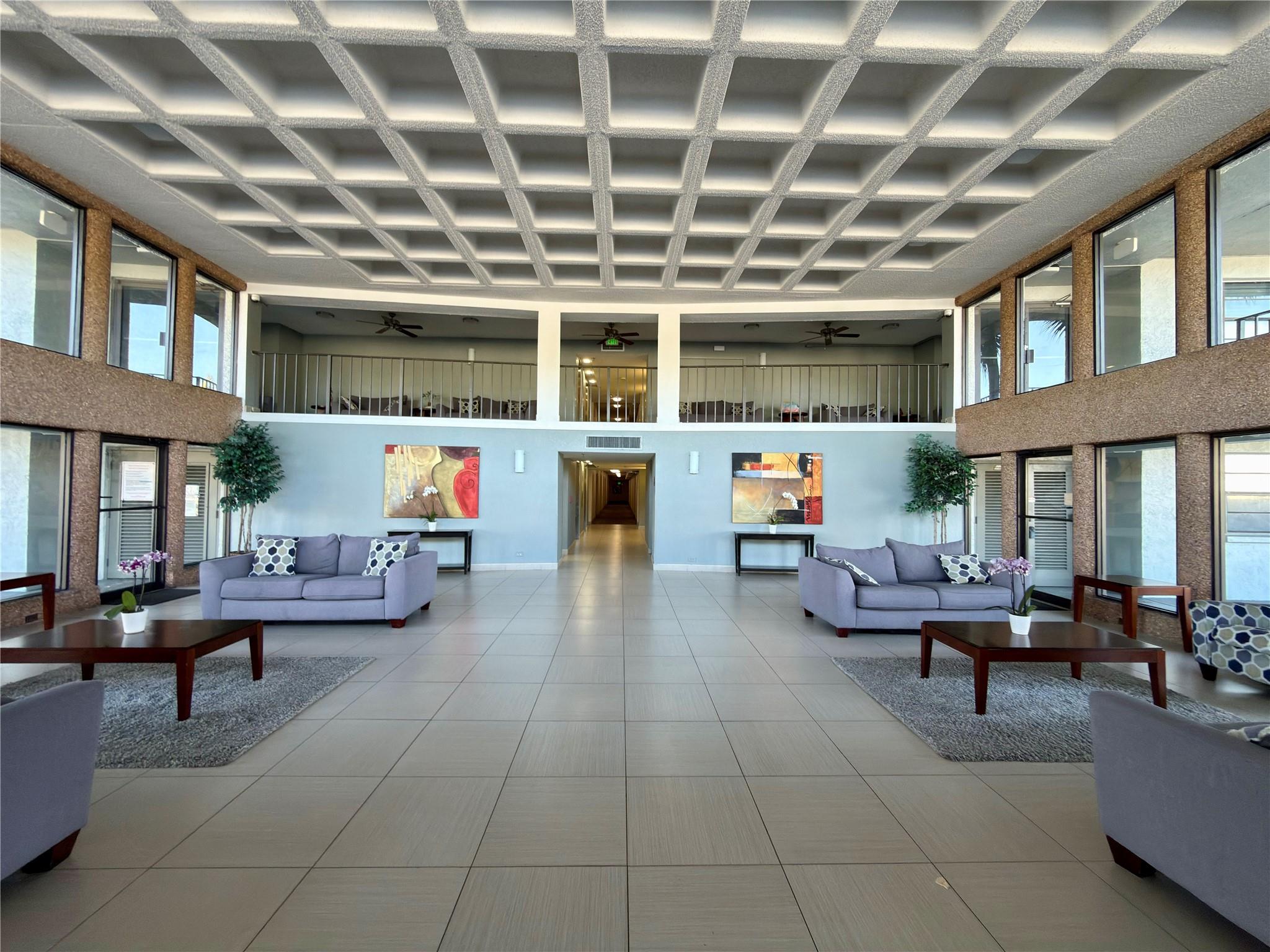 9440 SW 8 Street 208, Boca Raton, FL 33428