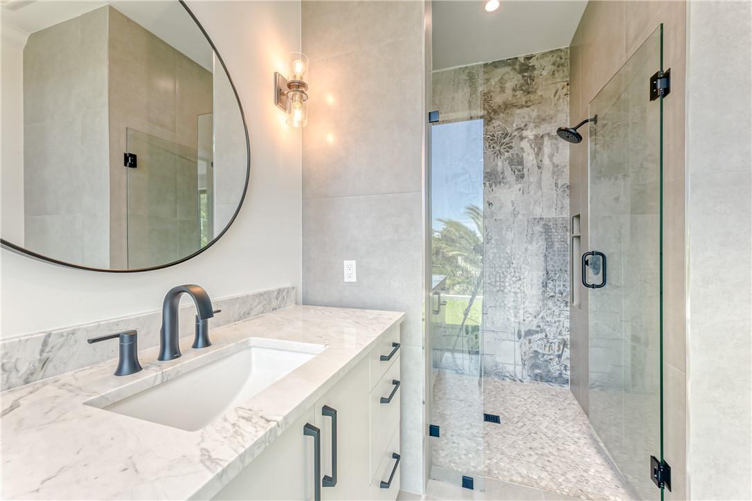 1725 SE 8th Street, Fort Lauderdale, FL 33316