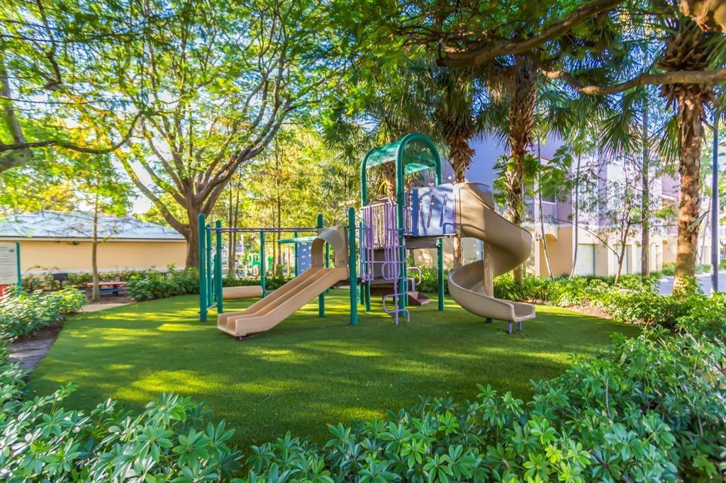 6926 W Sample Road 6926, Coral Springs, FL 33067