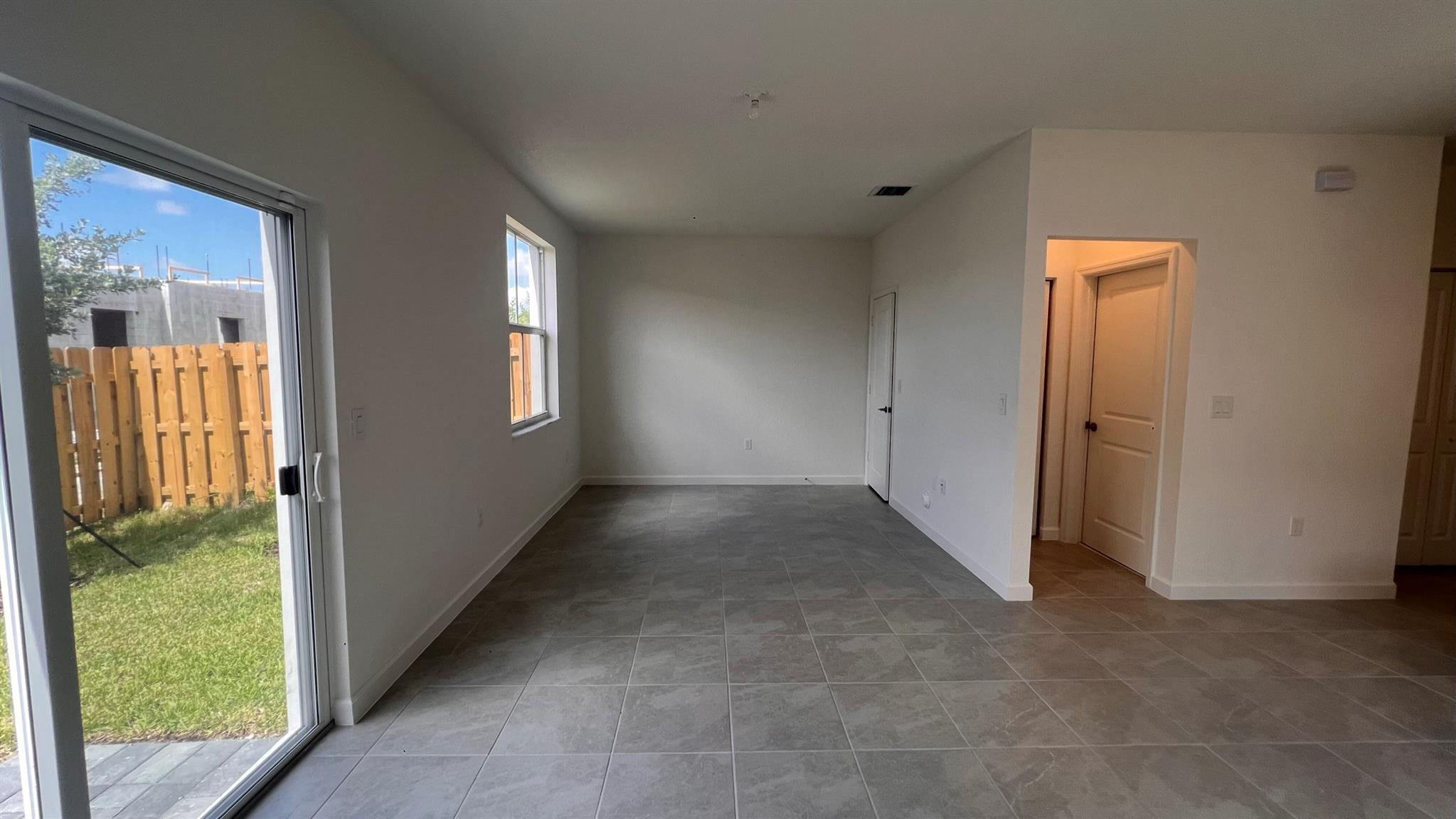 11960 NW 47 Mnr 11960, Coral Springs, FL 33065