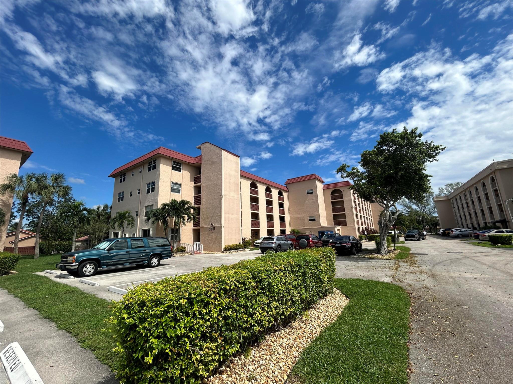 Photo for 3251 Holiday Springs Boulevard, 408, Margate, FL 33063 - listing #FX-10465125 3251 Holiday Springs Boulevard, 408, Margate, FL 33063