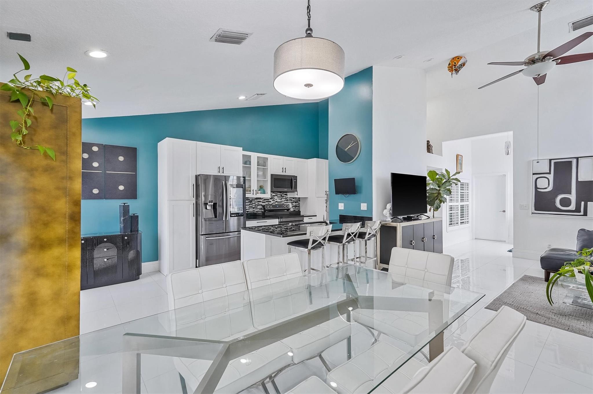 26 Dogwood Circle, Boynton Beach, FL 33436