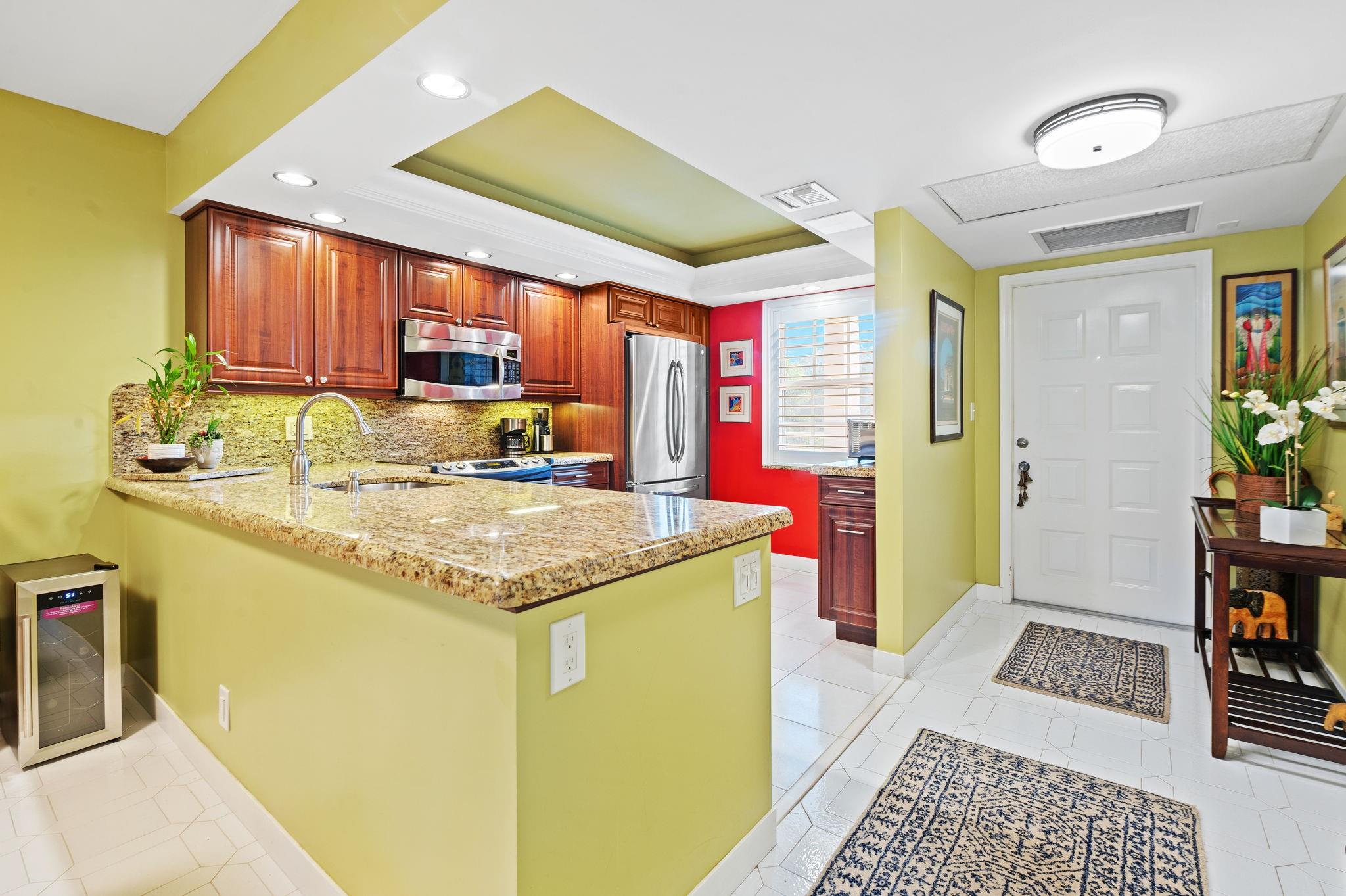Photo for 3900 Oaks Clubhouse Drive, 305, Pompano Beach, FL 33069 - Listing #FX-10517147 3900 Oaks Clubhouse Drive, 305, Pompano Beach, FL 33069