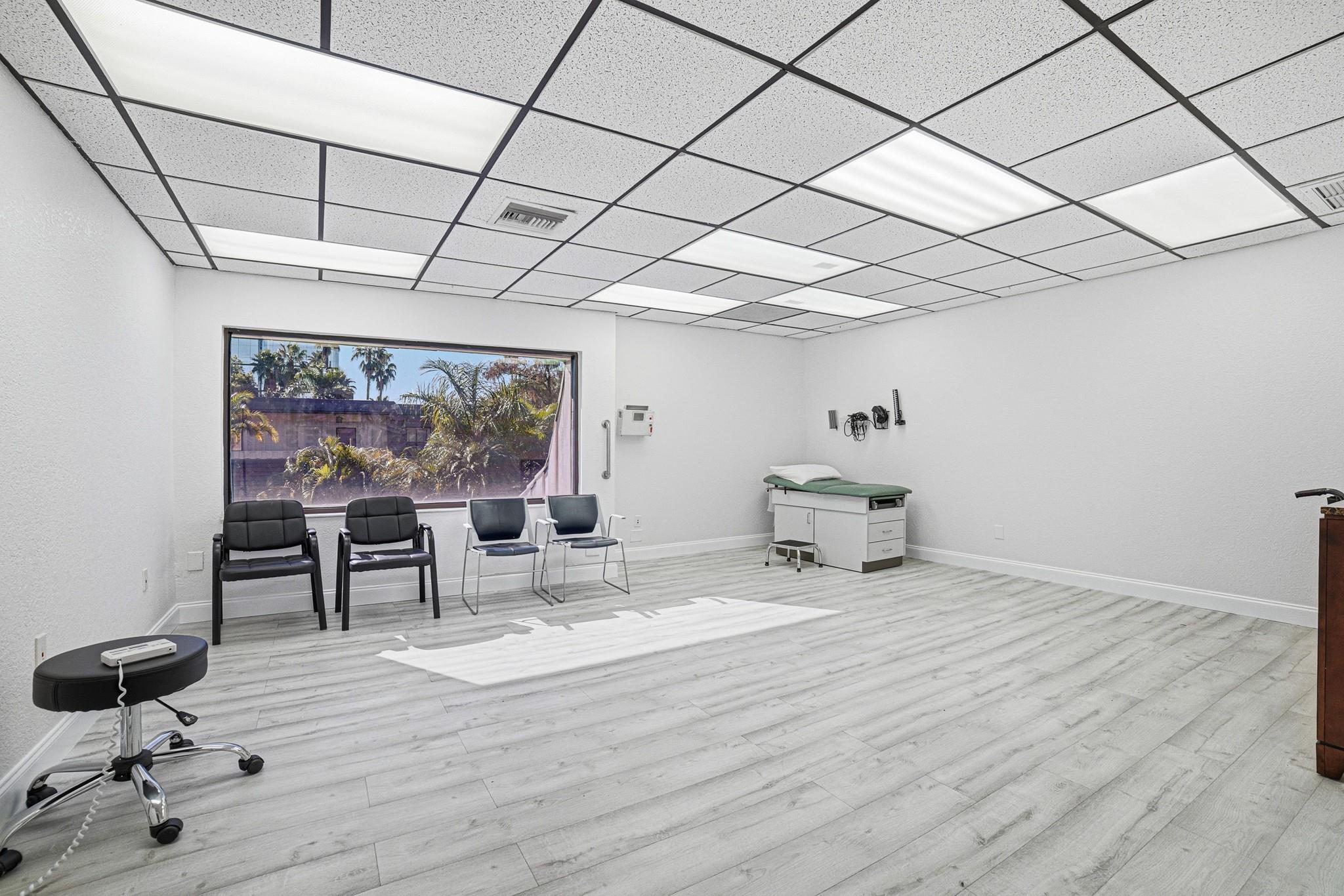 2929 N University Drive, Coral Springs, FL 33065