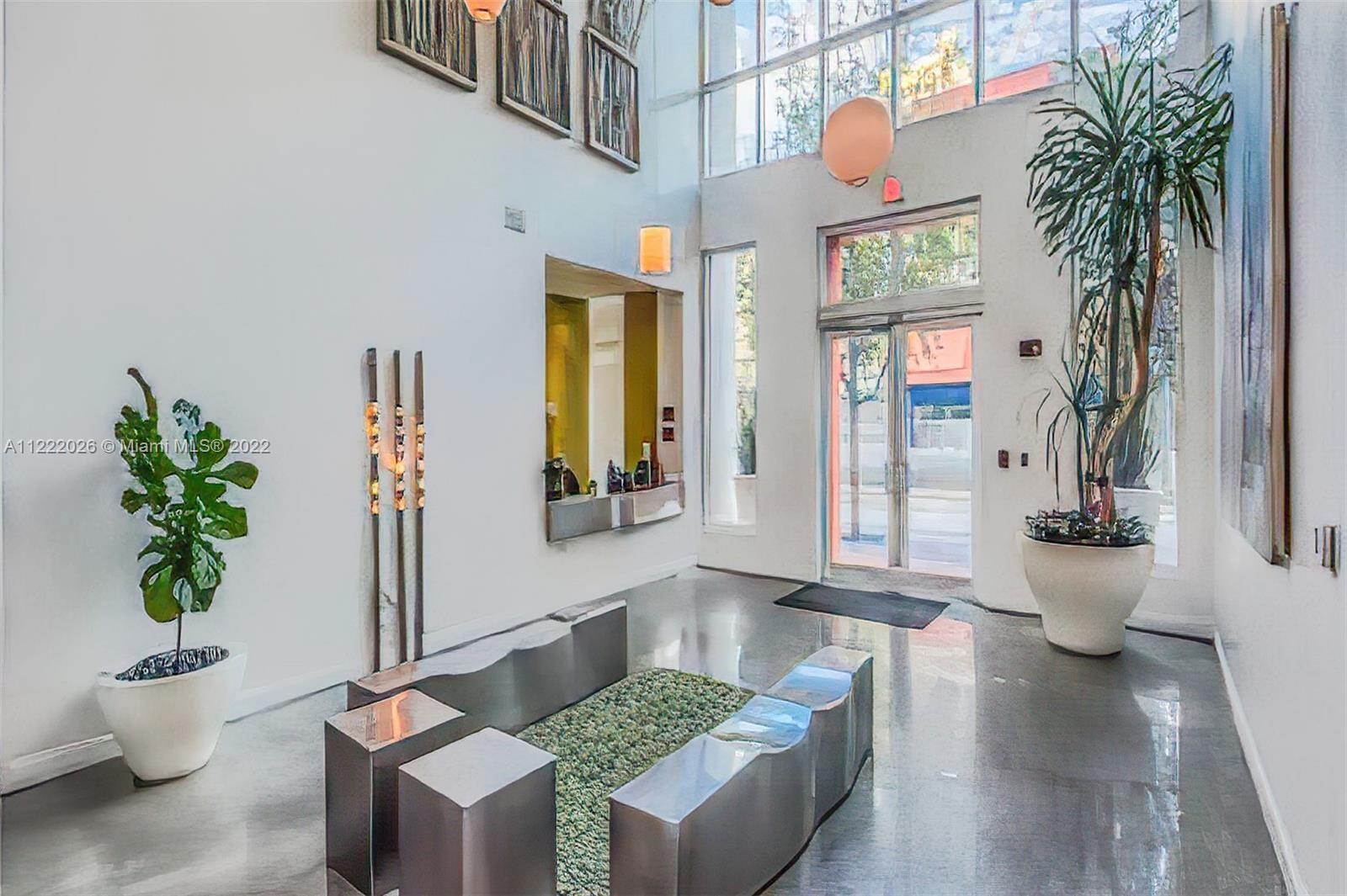 Lobby, Front Desk 24/7 Security Concierge