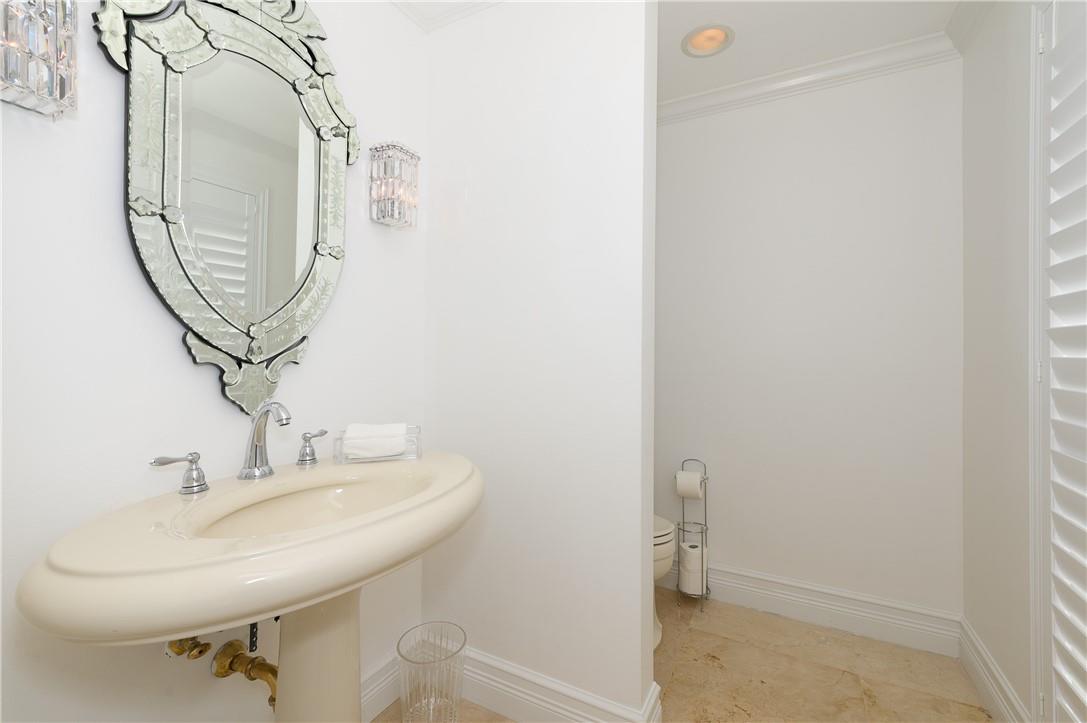 2 Compass Lane, Fort Lauderdale, FL 33308