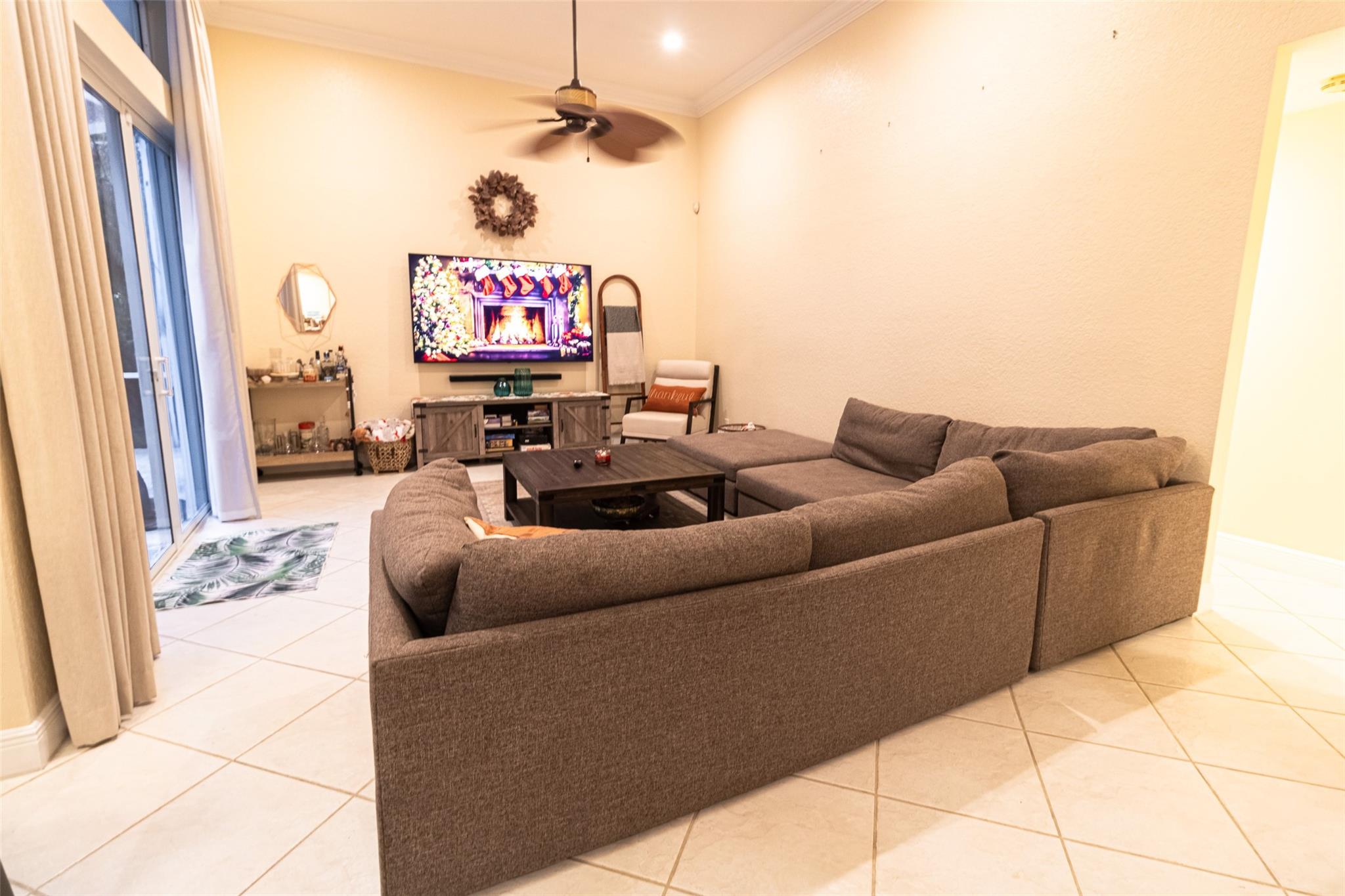 5062 Kensington Circle, Coral Springs, FL 33076