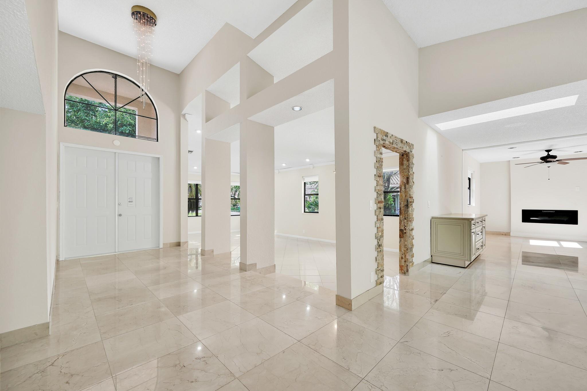 645 NW 102nd Avenue, Coral Springs, FL 33071