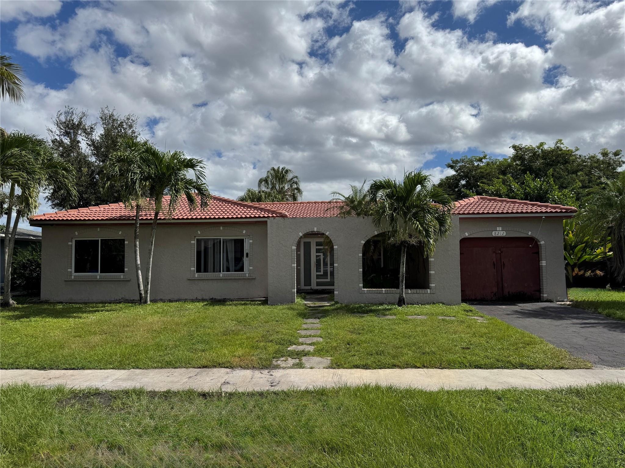 Photo for 8212 NW 74th Terrace, Tamarac, FL 33321 - listing #FX-10534690 8212 NW 74th Terrace, Tamarac, FL 33321