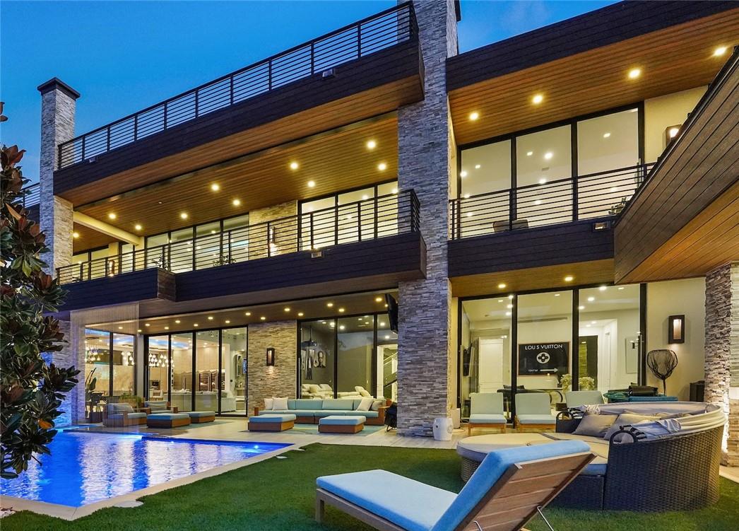 2437 Delmar Place, Fort Lauderdale, FL 33301