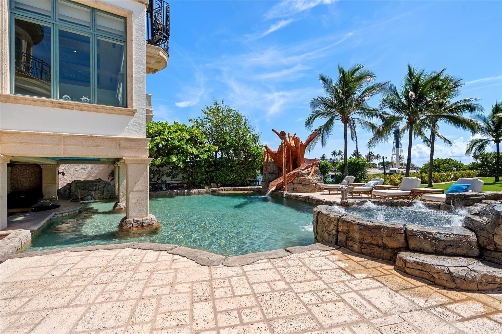 2306 Bay Drive, Pompano Beach, FL 33062