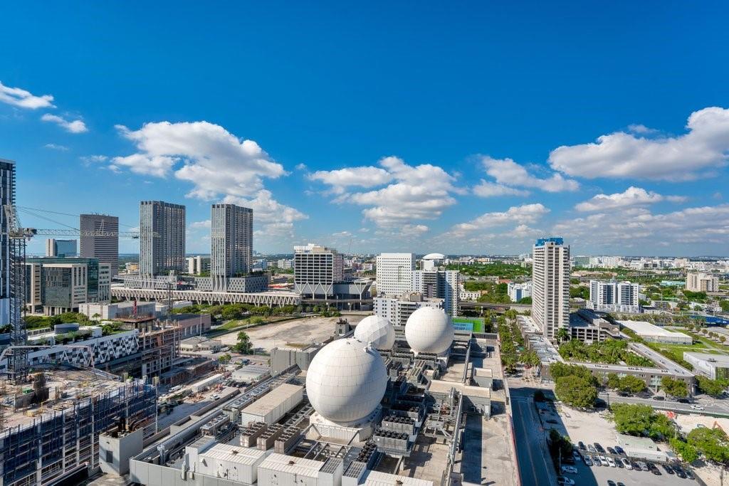 851 NE 1st Avenue 2202, Miami, FL 33132