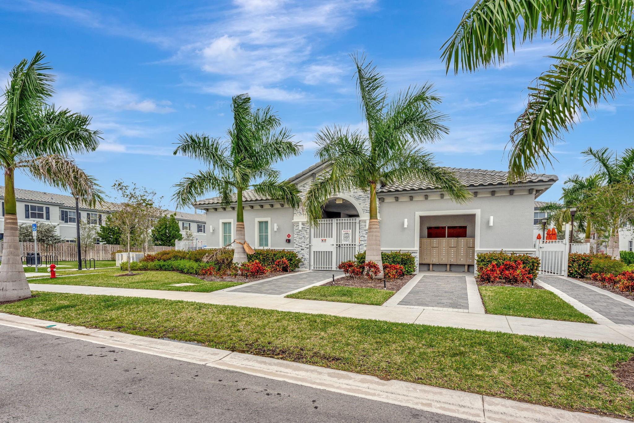 4668 NW 120th Way, Coral Springs, FL 33076