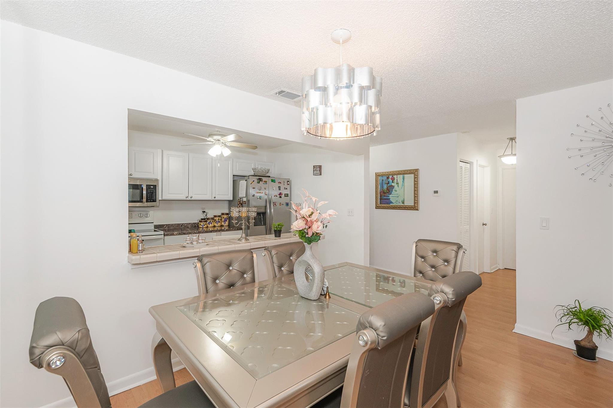 4123 NW 88th Avenue 206, Coral Springs, FL 33065