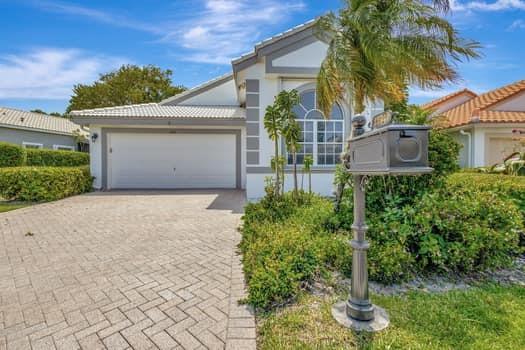 Photo for 11917 Fountainside Circle, Boynton Beach, FL 33437 - Listing #FX-10507217 11917 Fountainside Circle, Boynton Beach, FL 33437