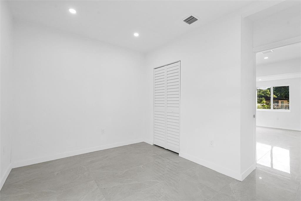 11406 NW 17th Avenue, Miami, FL 33167