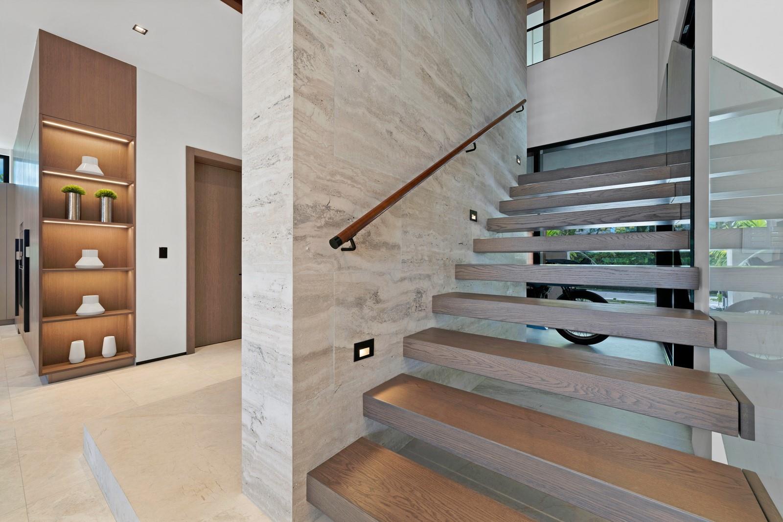 1721 SE 11th Street, Fort Lauderdale, FL 33316