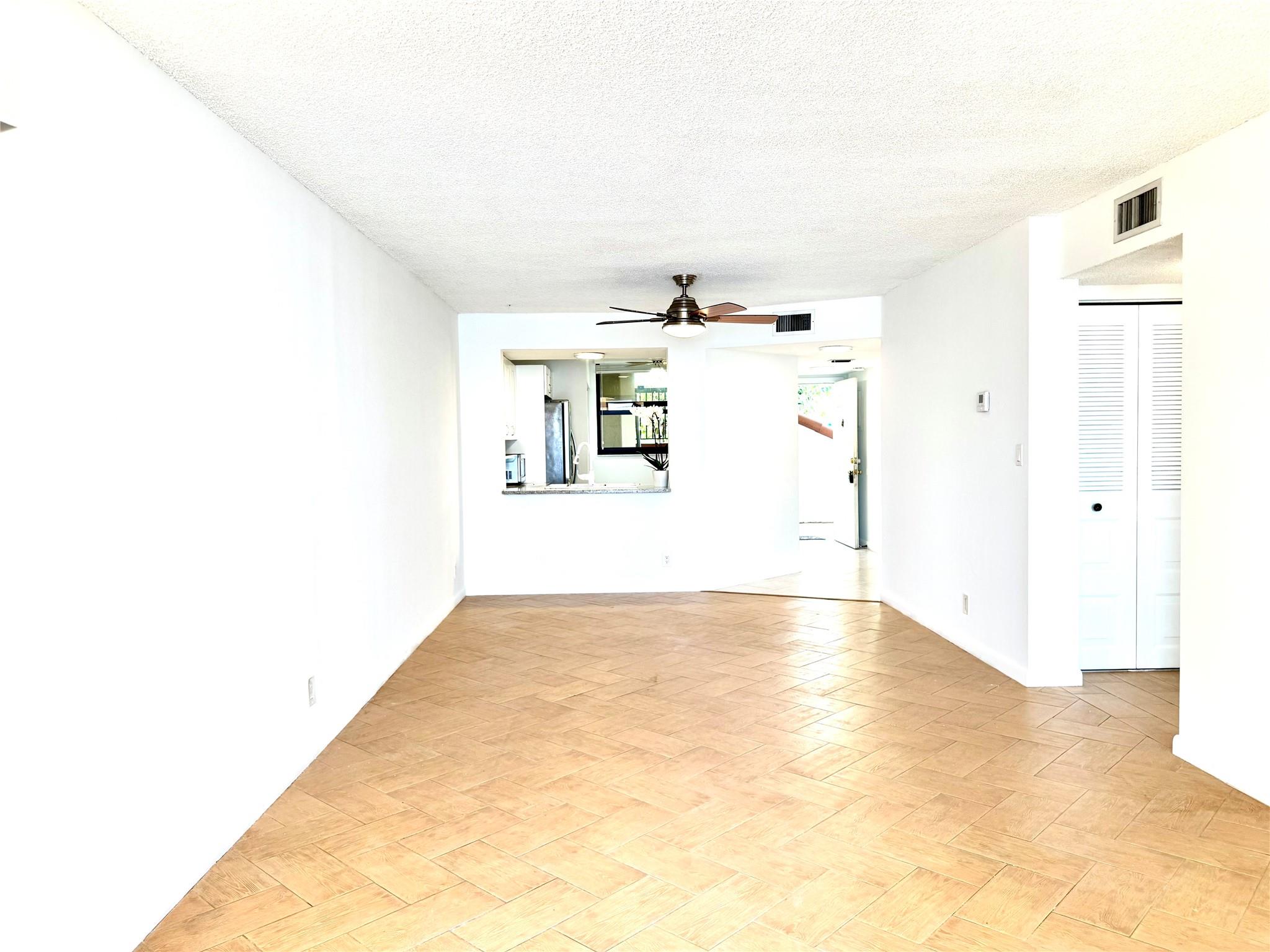 Living Room/Dining Room