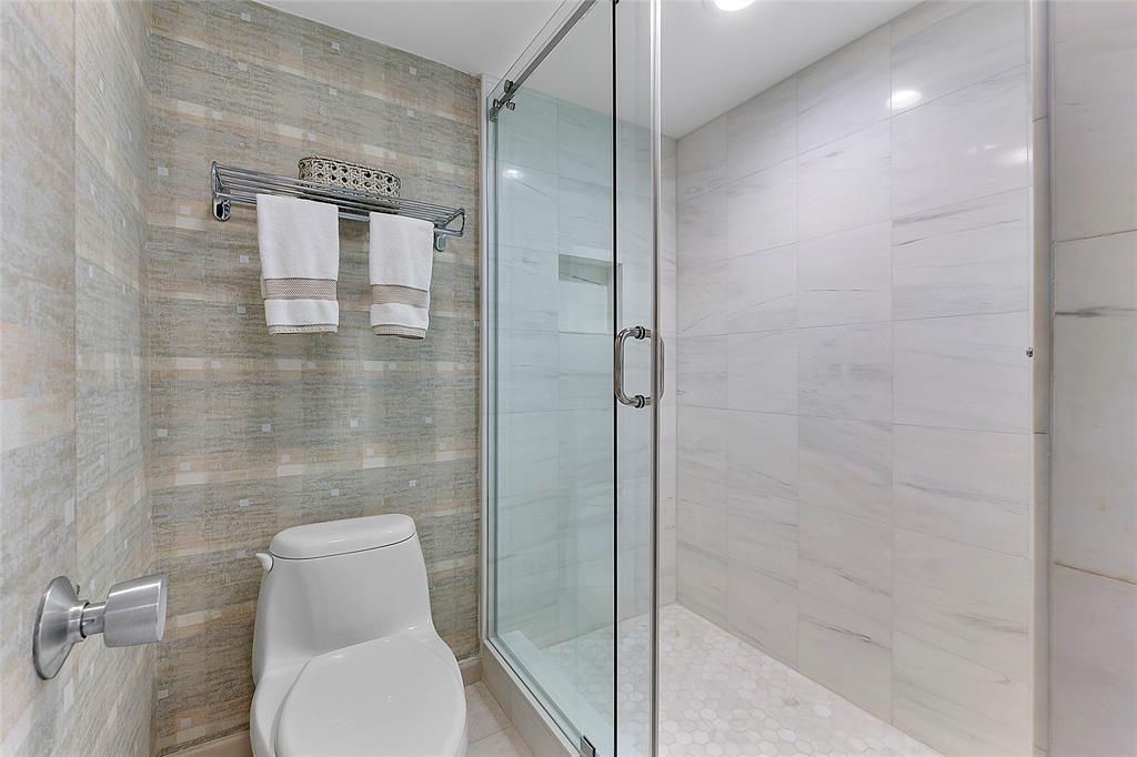 Photo for 8210 E Casa Del Lago, E, Boca Raton, FL 33433 - Listing #FX-10435946 8210 E Casa Del Lago, E, Boca Raton, FL 33433