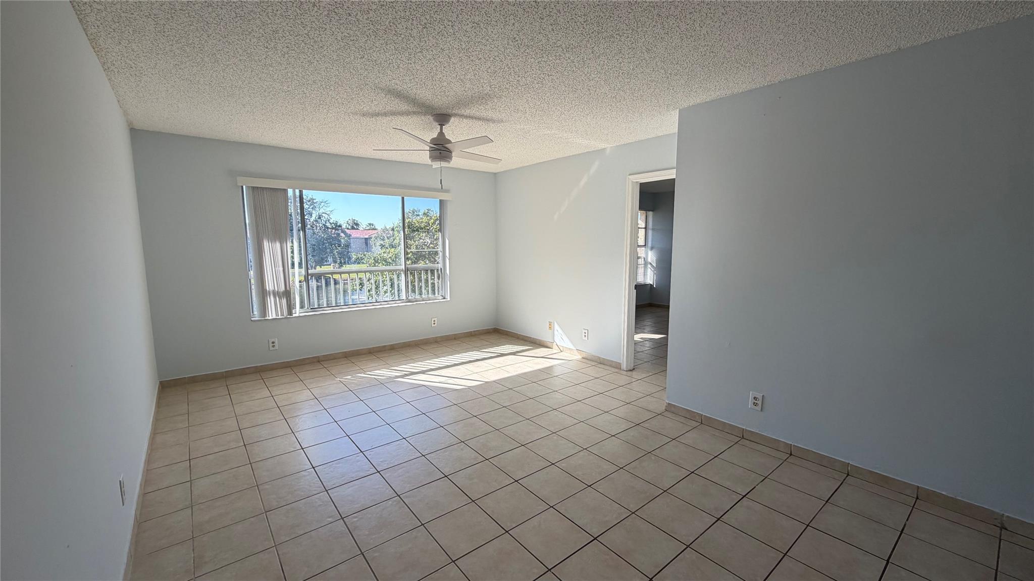 9930 N Twin Lakes Drive 7-L, Coral Springs, FL 33071