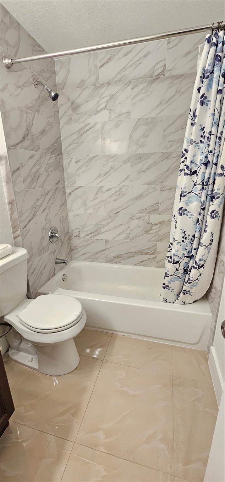 Photo for 1881 NW 96th Terrace, 7F, Pembroke Pines, FL 33024 - Listing #FX-10525277 1881 NW 96th Terrace, 7F, Pembroke Pines, FL 33024