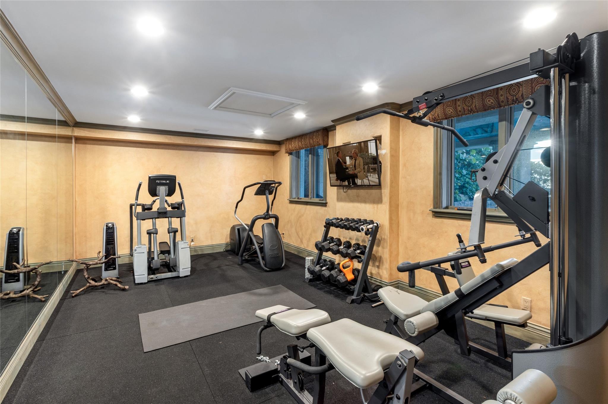 2306 Bay Drive, Pompano Beach, FL 33062