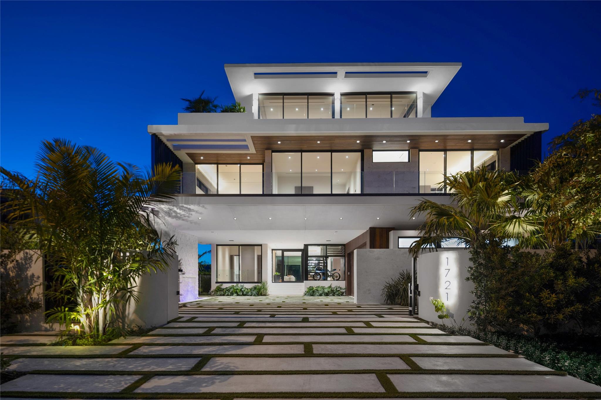 1721 SE 11th Street, Fort Lauderdale, FL 33316