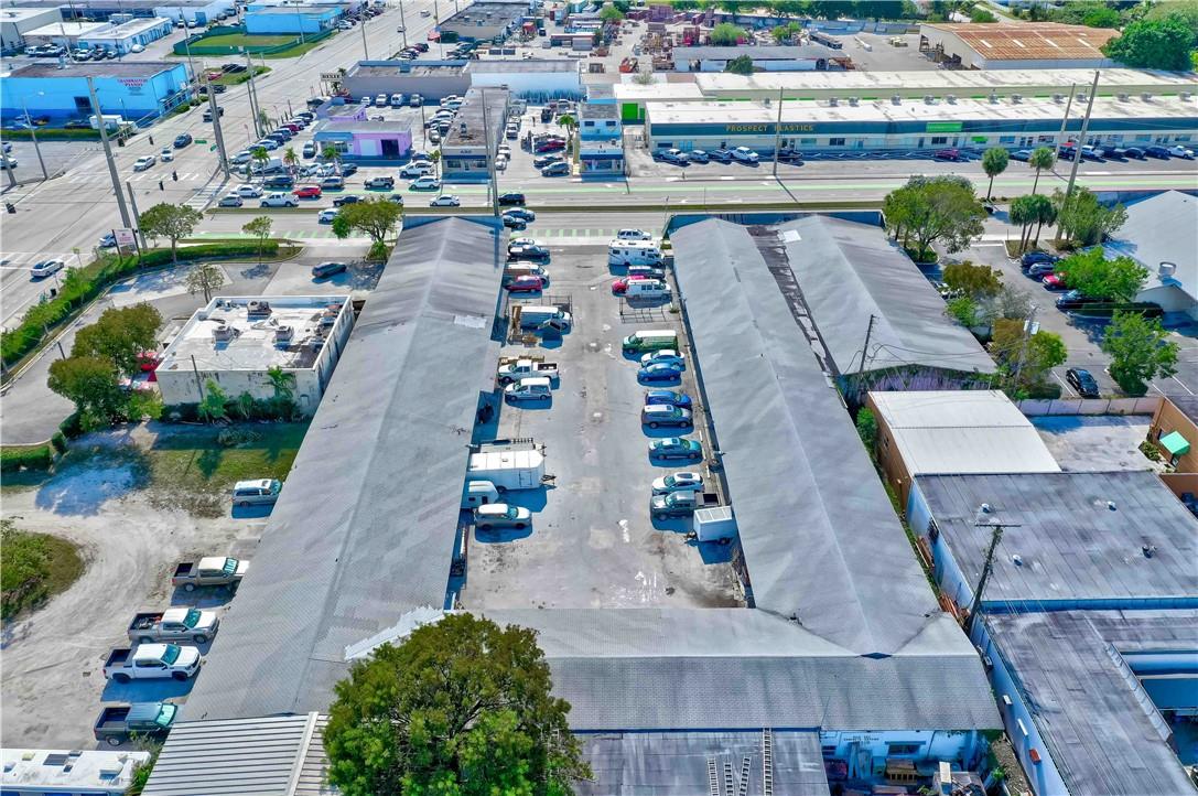 841 NE 44th Street, Oakland Park, FL 33334