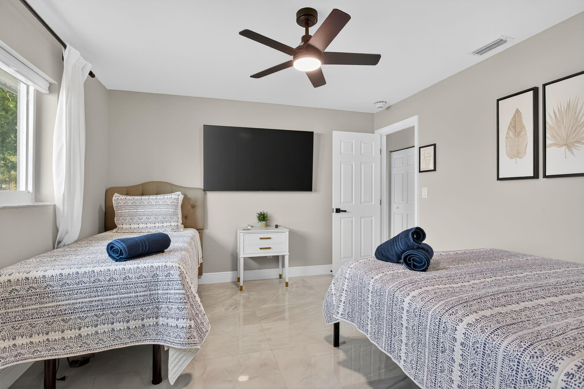 2421 NW 114th Avenue, Coral Springs, FL 33065