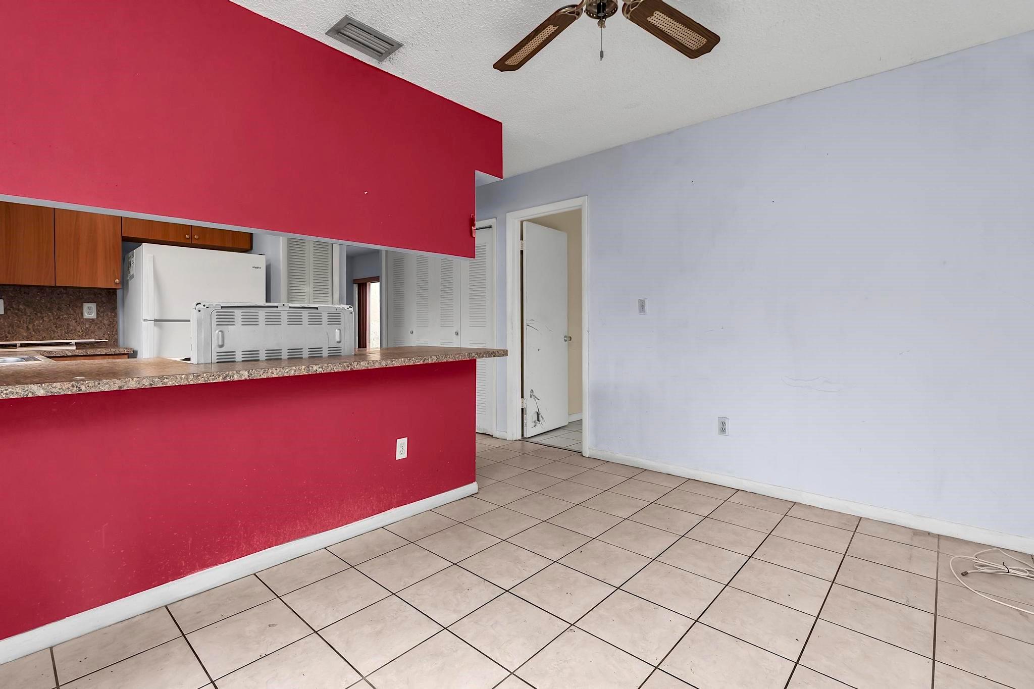 602 SW 99th Place, Miami, FL 33174