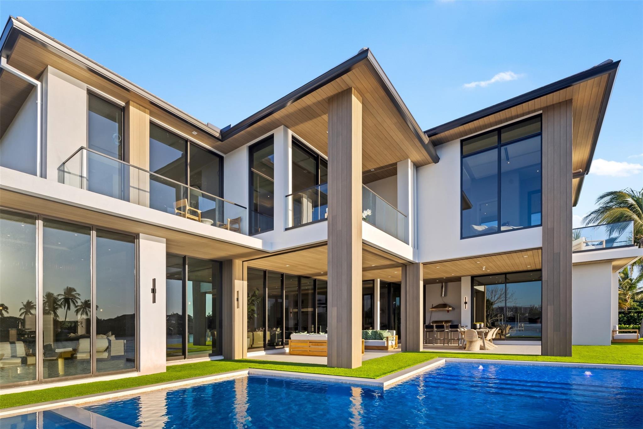 32 Seneca Road, Fort Lauderdale, FL 33308