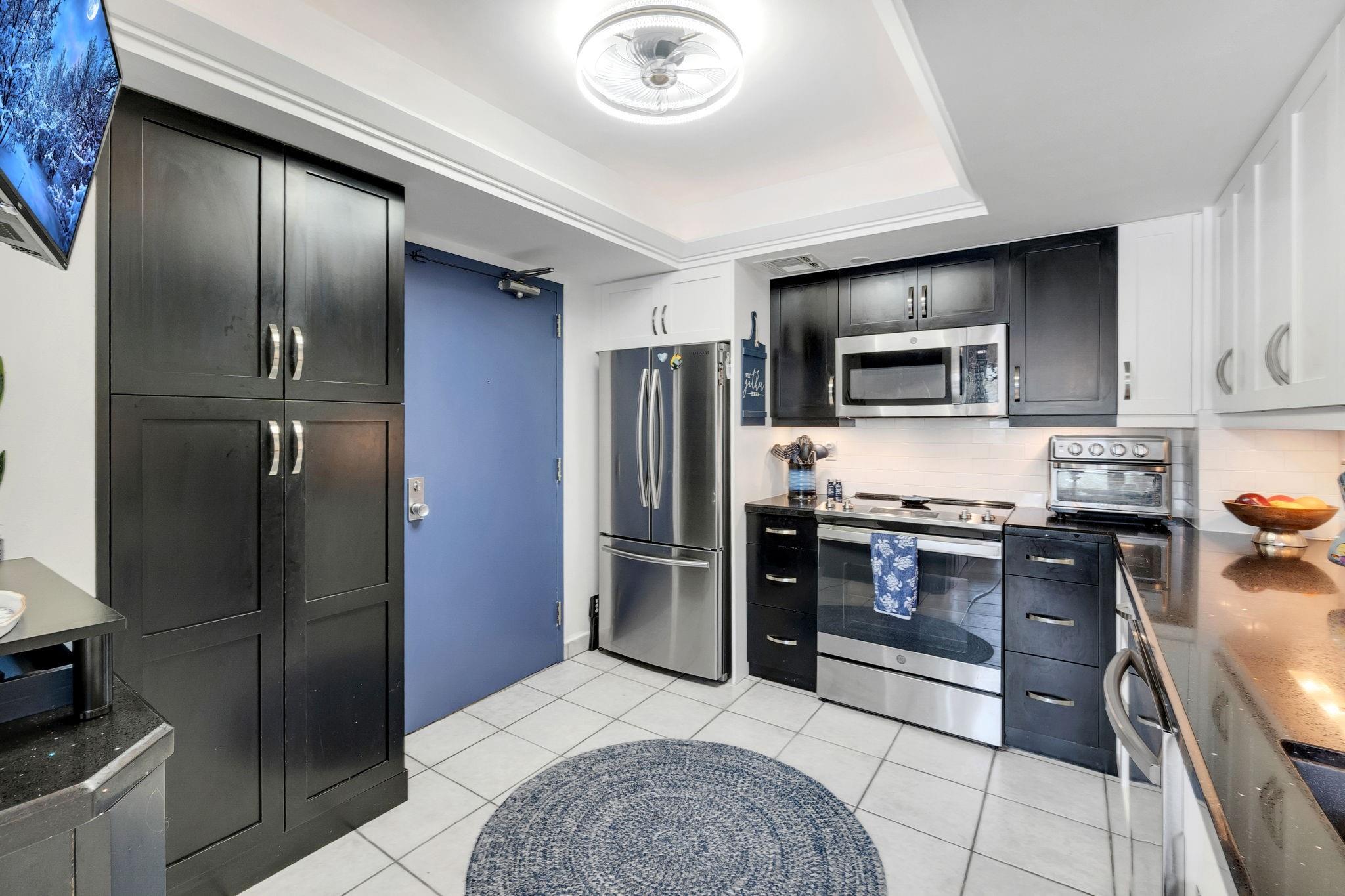Photo for 3200 Port Royale Drive N, 112, Fort Lauderdale, FL 33308 - Listing #FX-10519629 3200 Port Royale Drive N, 112, Fort Lauderdale, FL 33308