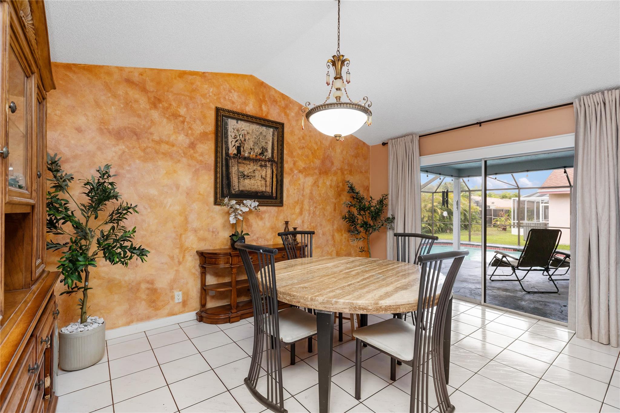 Eat in kitchen area or can be used as 2nd family room