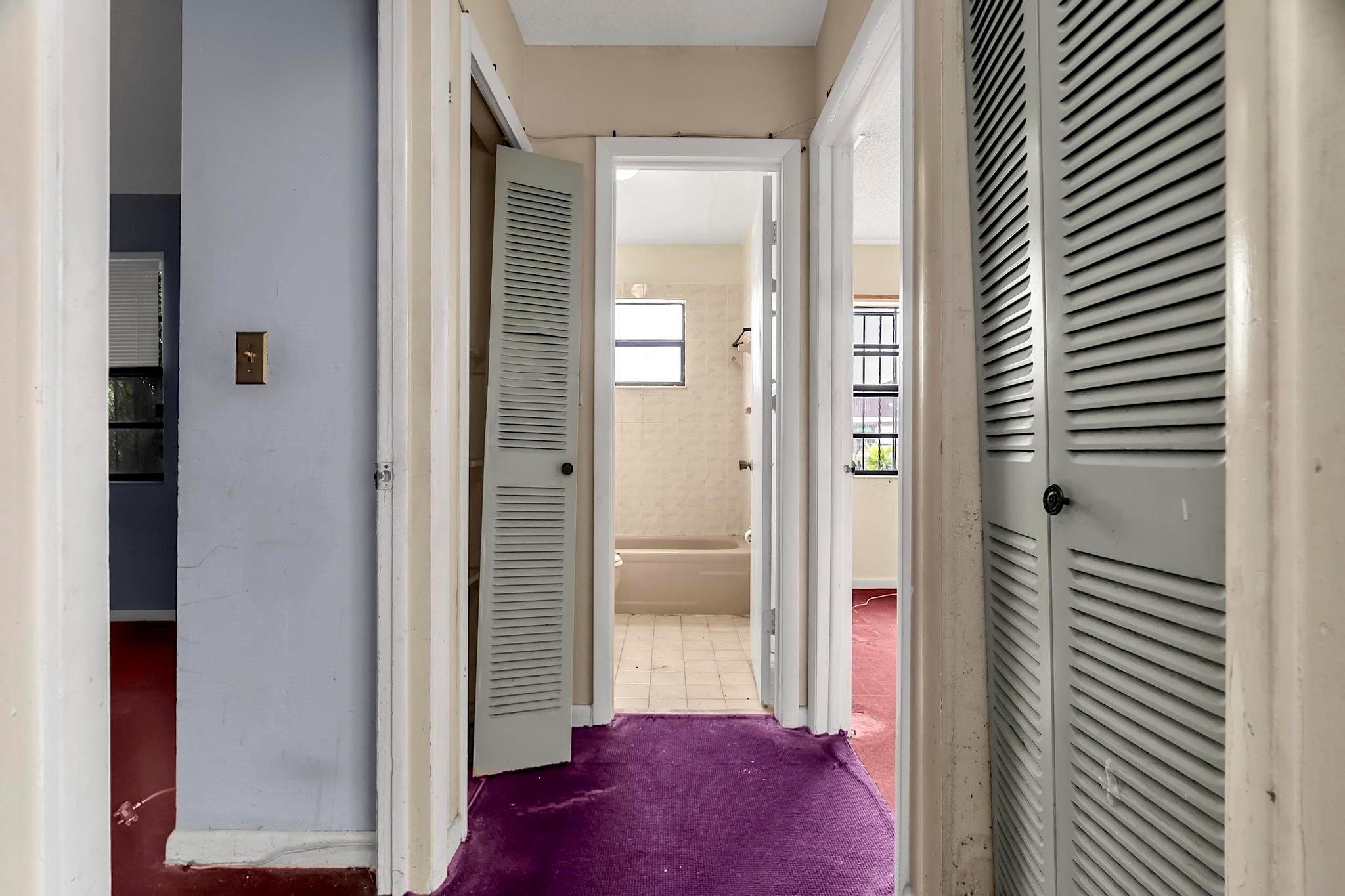 602 SW 99th Place, Miami, FL 33174