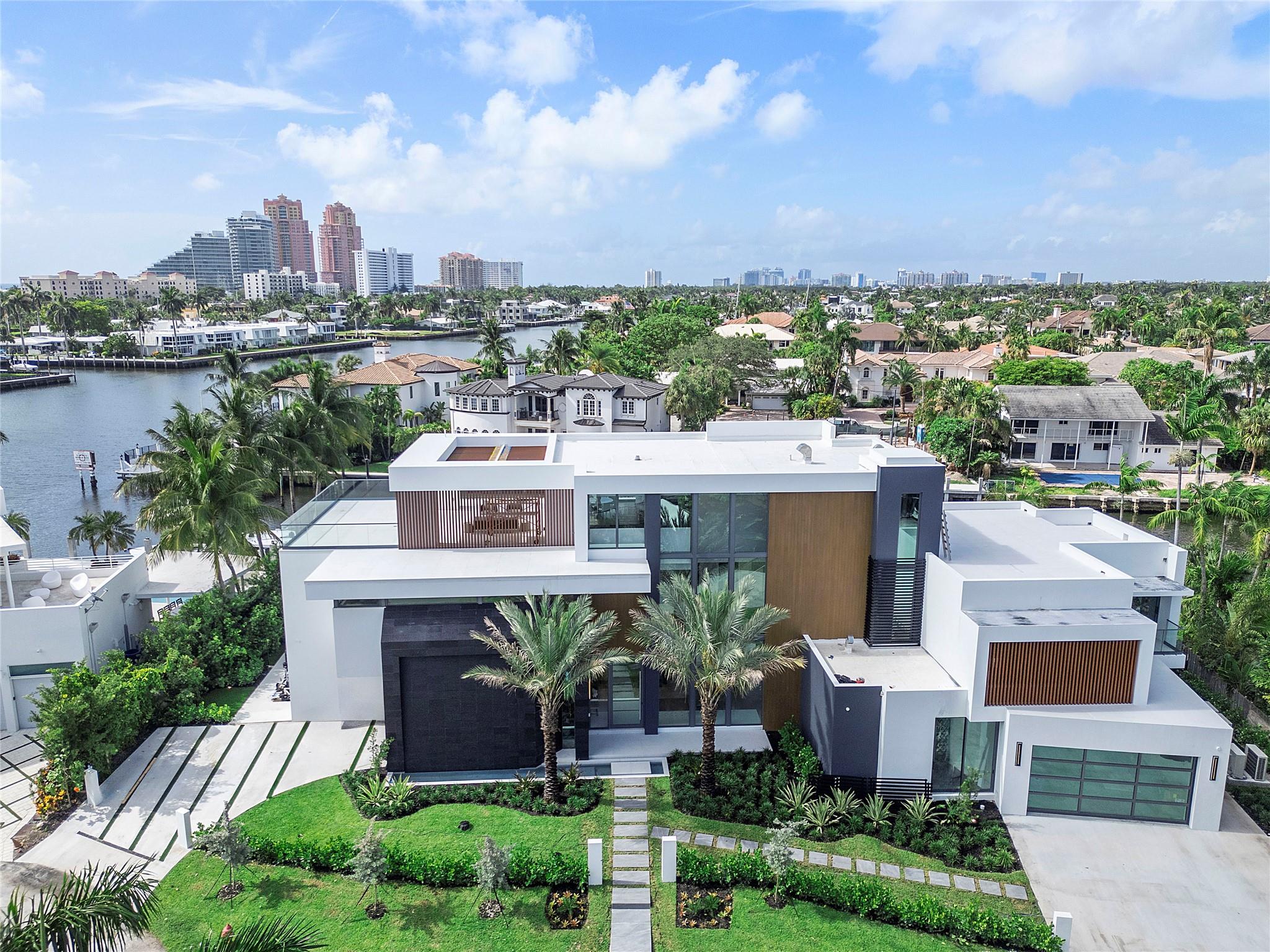 2880 NE 28th Street, Fort Lauderdale, FL 33306