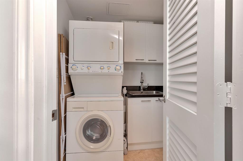 Photo for 1200 Holiday Drive, 406, Fort Lauderdale, FL 33316 - Listing #FX-10423172 1200 Holiday Drive, 406, Fort Lauderdale, FL 33316