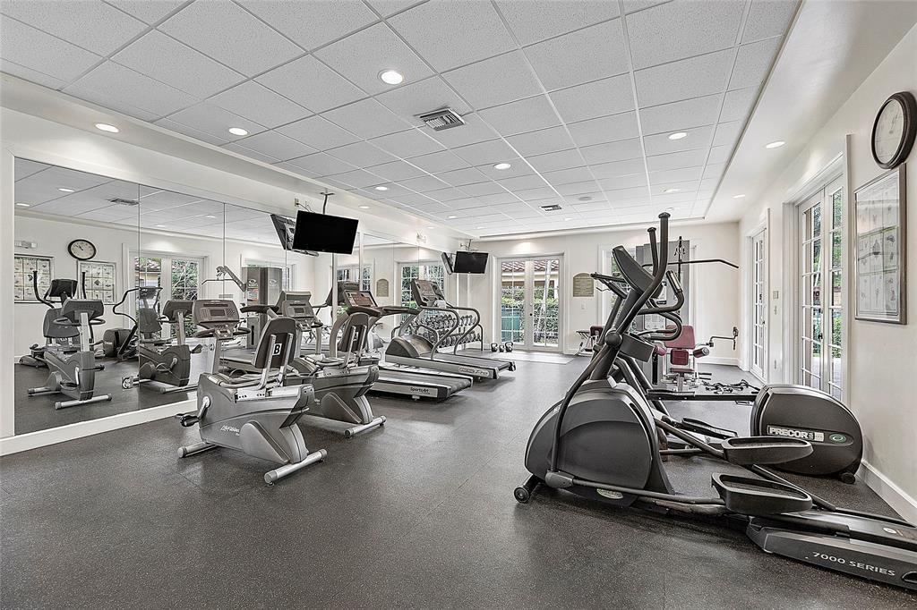 6584 W Sample Road 6584, Coral Springs, FL 33067