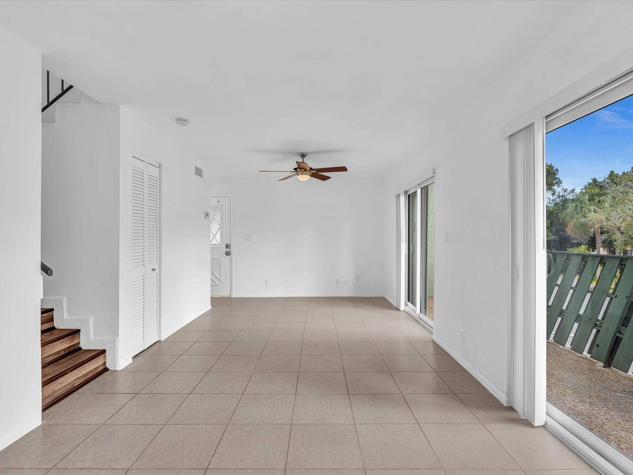 8911 NW 28th Drive E, Coral Springs, FL 33065