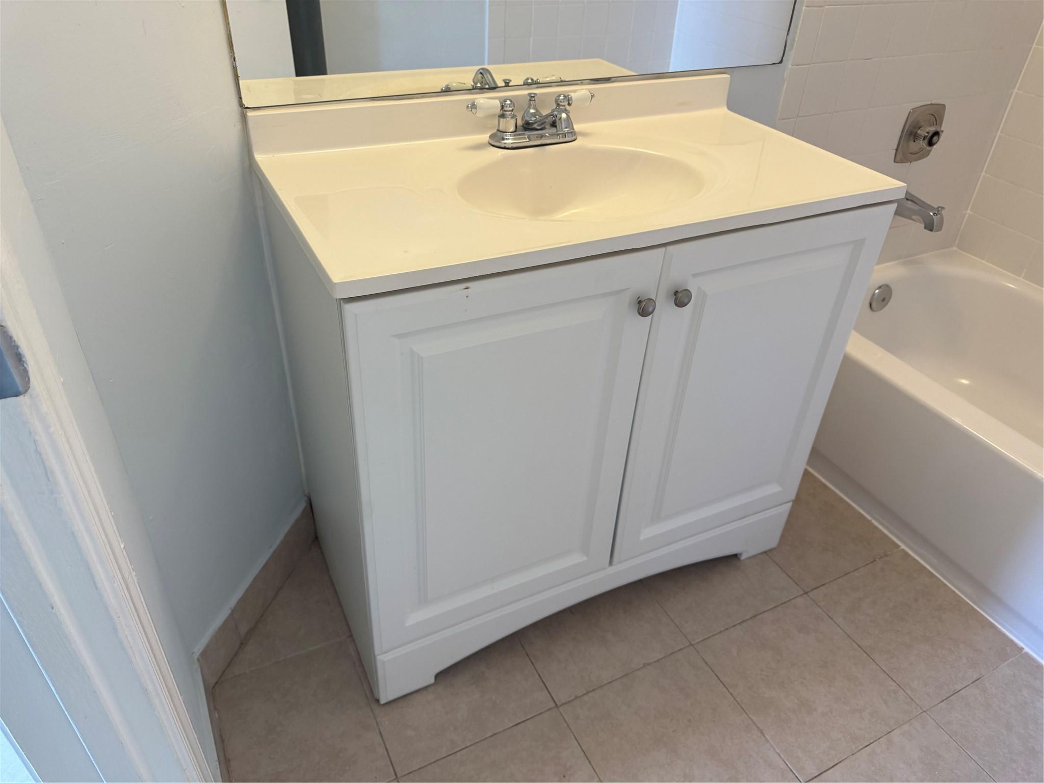 9930 N Twin Lakes Drive 7-L, Coral Springs, FL 33071